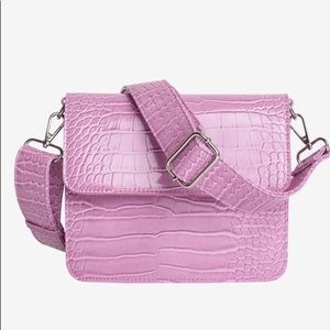 NWT Hvisk Cayman Bag (Unavailable in the USA)